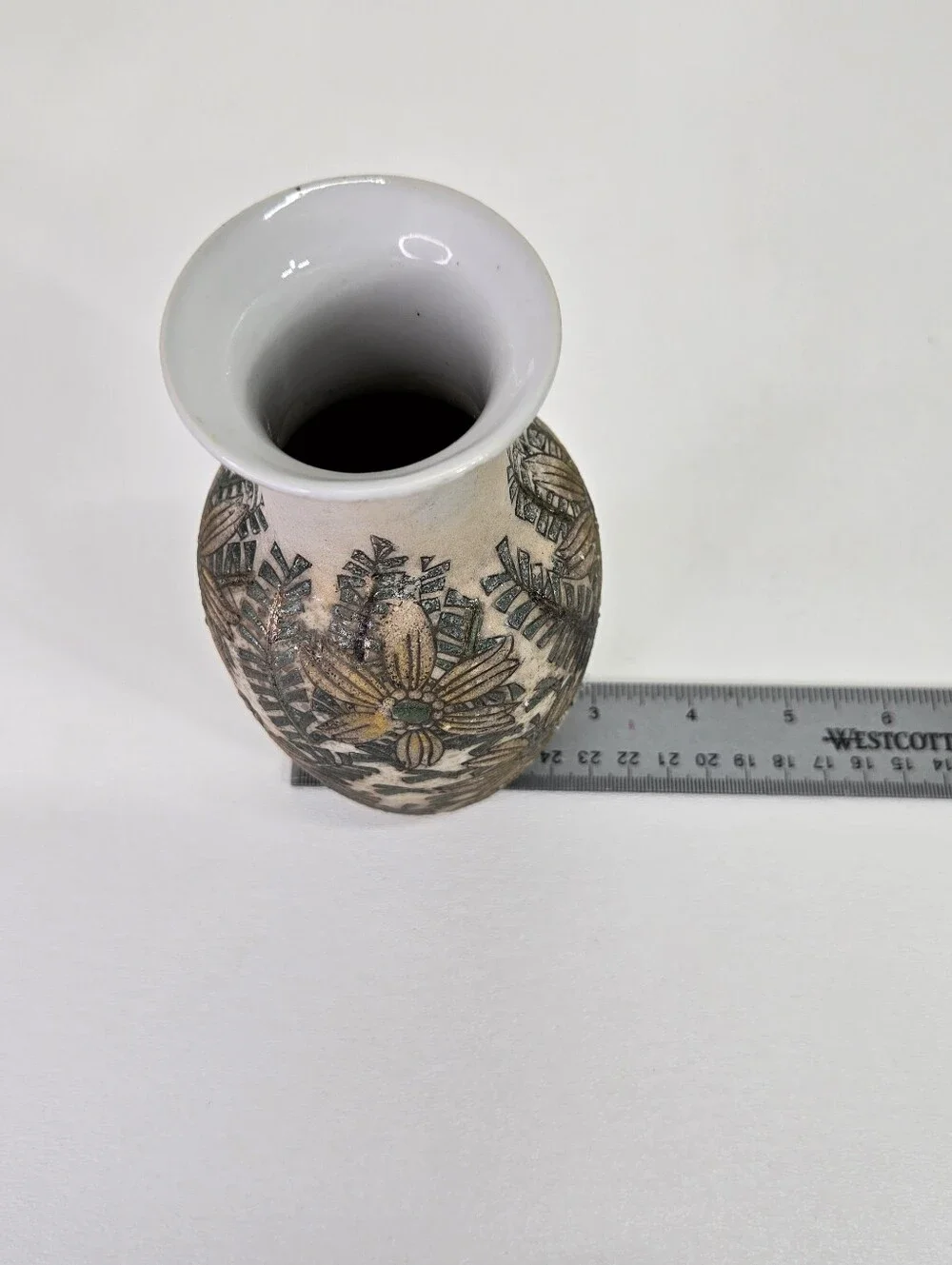 VTG Ceramic Vase Carved Botanical Floral Fern Sgraffito Decor Made In China